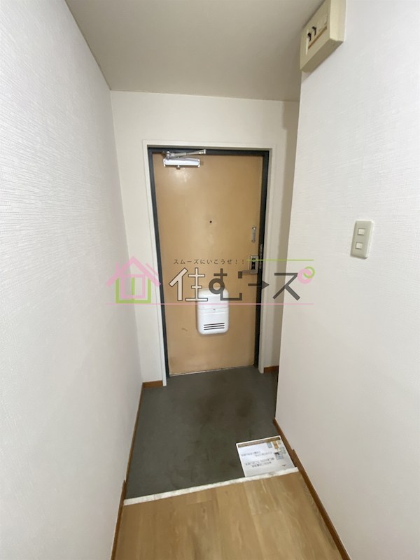 トゥリオーニ鶴橋 玄関