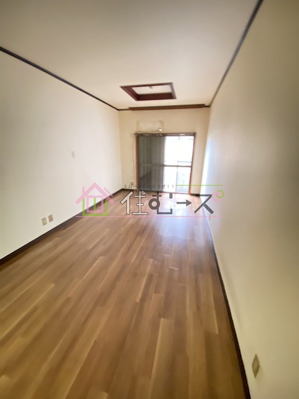 巽北1丁目ハウス リビング