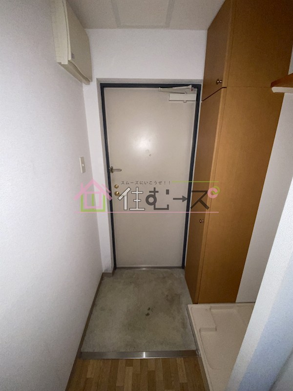 ジュネス今里 玄関