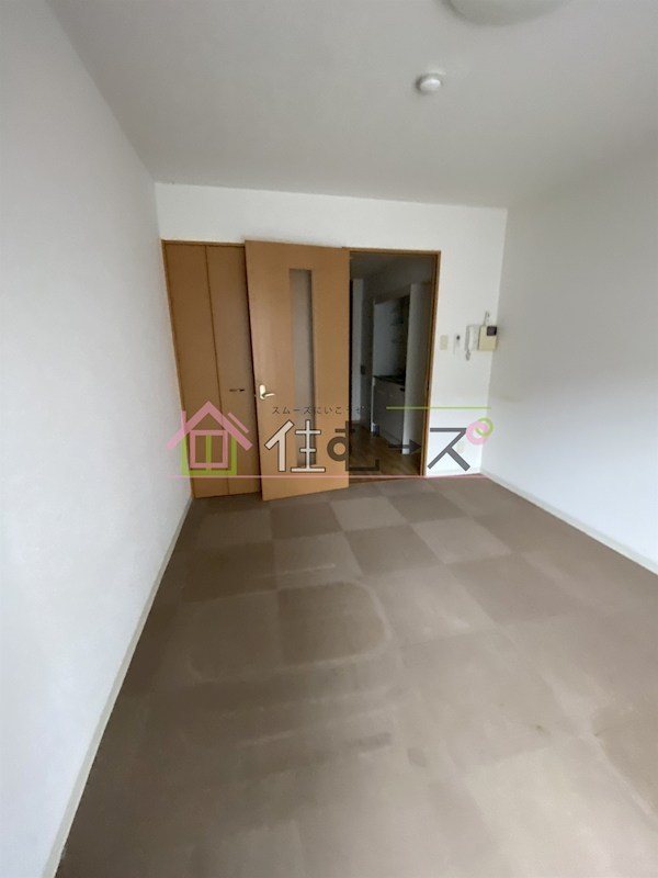 ジュネス今里 リビング