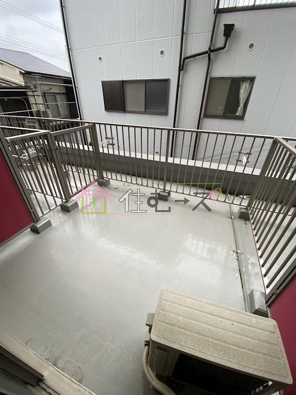 ジュネス今里 ベランダ