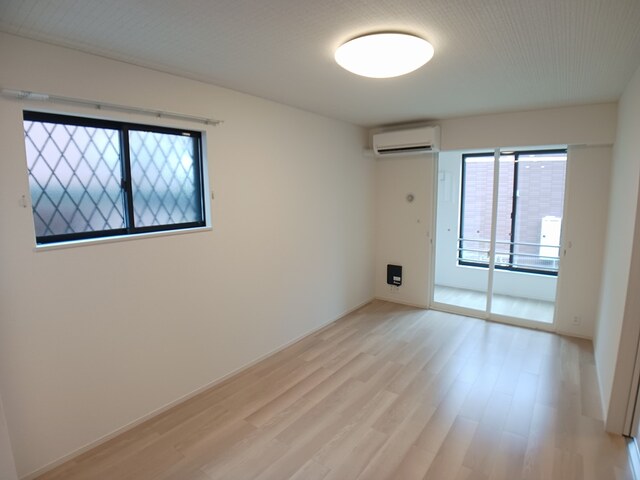 サンシャイン北六甲 リビング