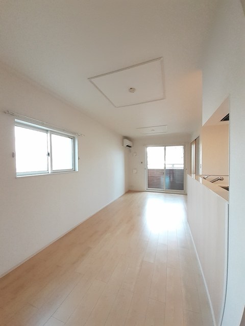 エンジェル　ハウス　Ａ リビング