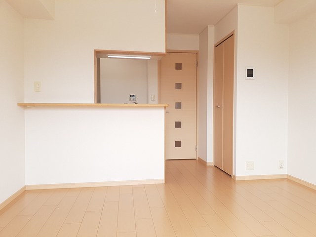 メイプル　レジデンス リビング