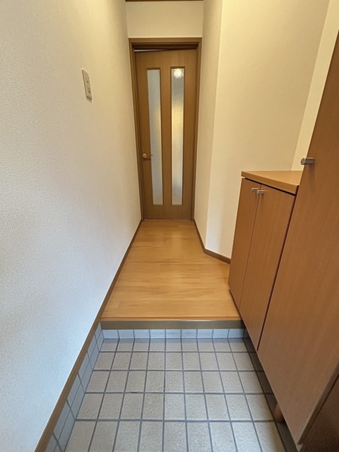 ラベンダー長尾 玄関