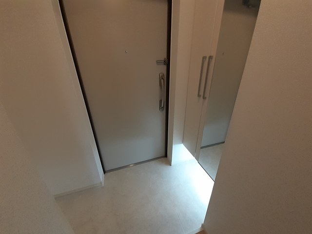 オーキッド　バレー 玄関