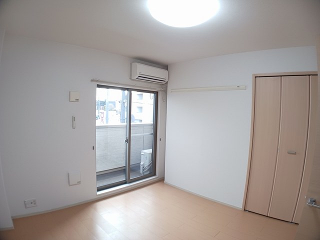 アウローラ リビング