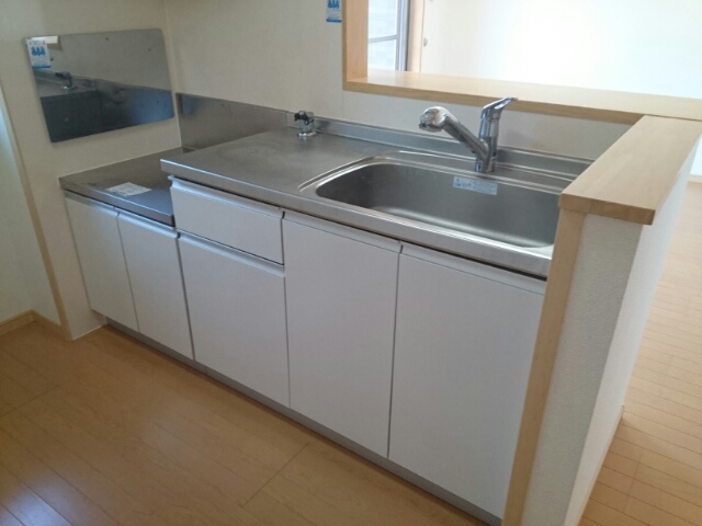 メゾンドファミーユ鶴見緑地公園 キッチン