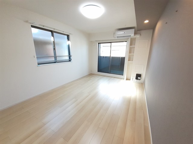 シャトーエレガント リビング