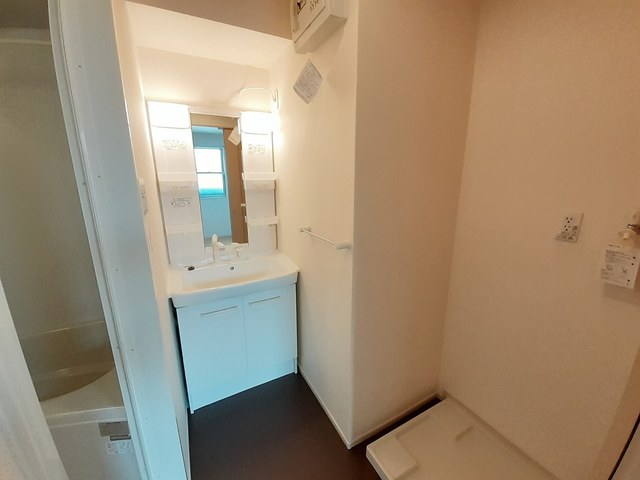 サン・ブライト その他4