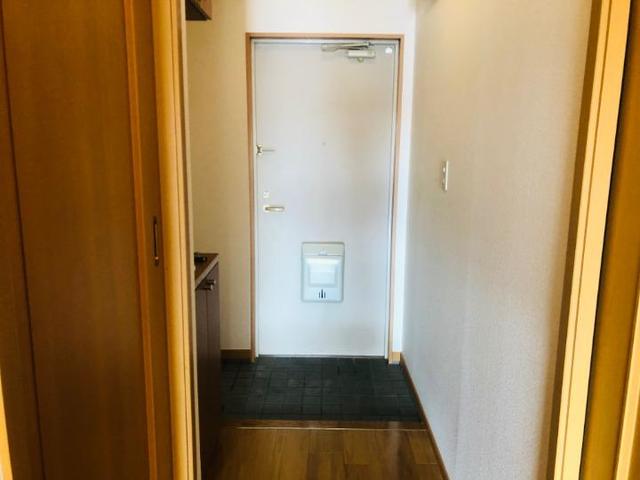 アルコバレーノ 玄関