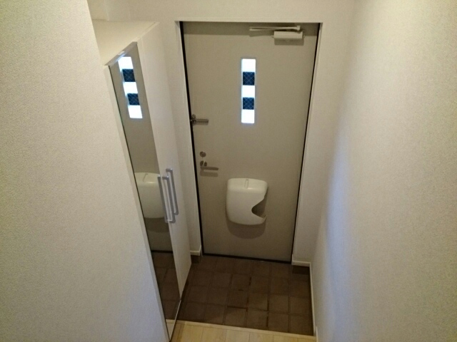 コントレイル 玄関