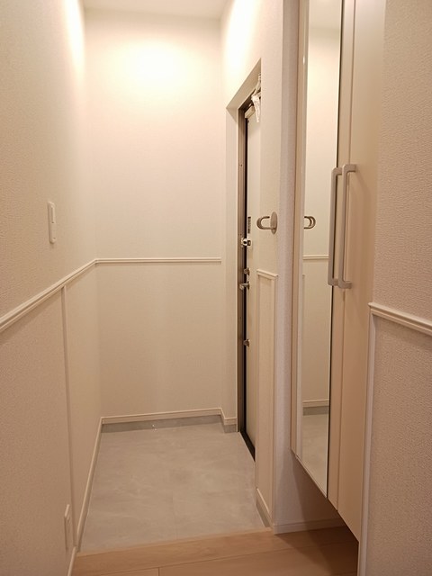 ラグーナ　ルカ 玄関