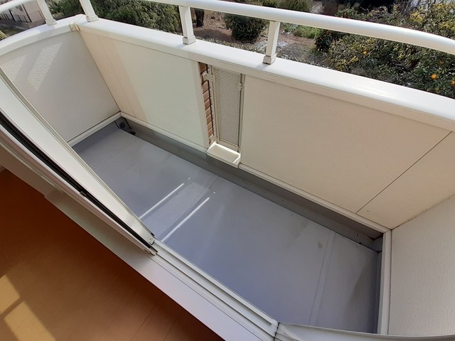 アヌジック　Ｋ・Ｋ ベランダ