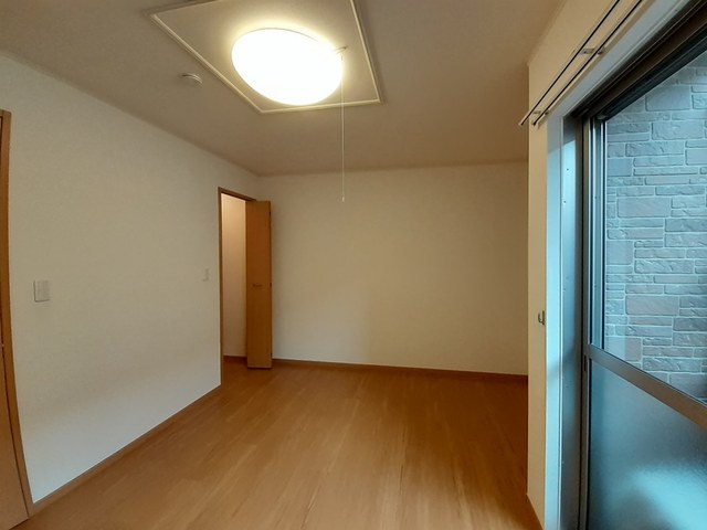 リバーサイドメゾン荒牧 リビング