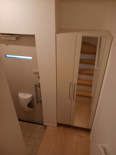 ノホ・エルア昆陽 玄関