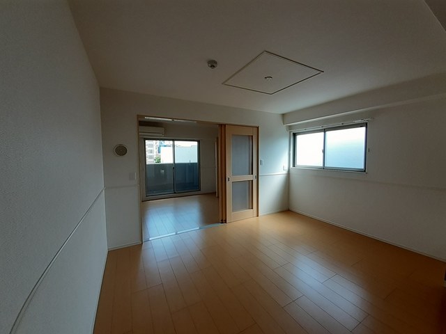 グレイスフル　イースト リビング