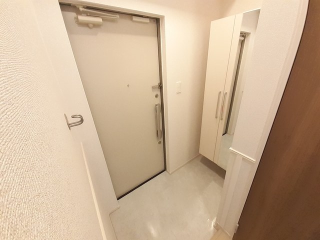 ガーデニアＫ 玄関