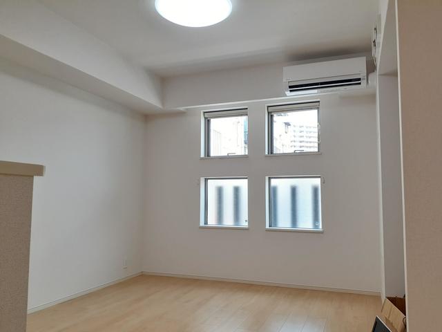 サニーレジデンス西三国Ｋ リビング