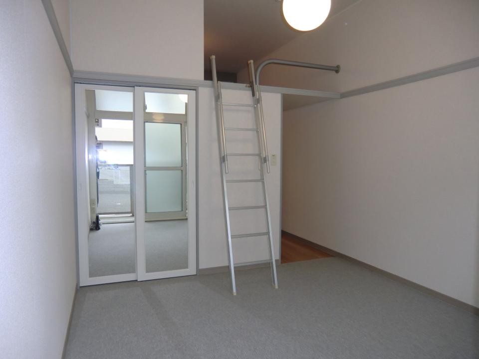 レオパレスＭＡＲＵＹＡ リビング