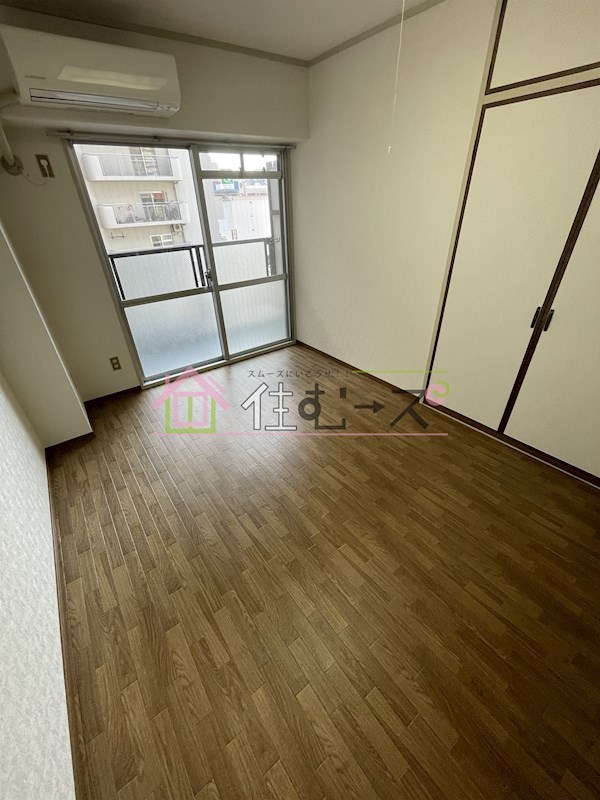 新大阪グランドハイツ北 ベッドルーム