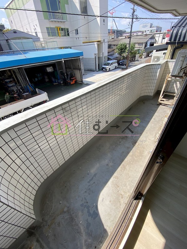 ロイヤル加美北 ベランダ