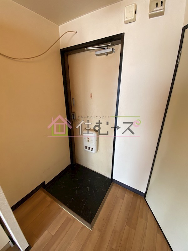 グローリーハイツ平野 玄関