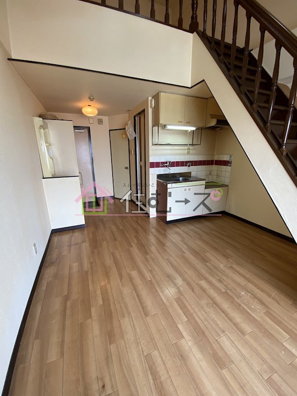 グローリーハイツ平野 リビング