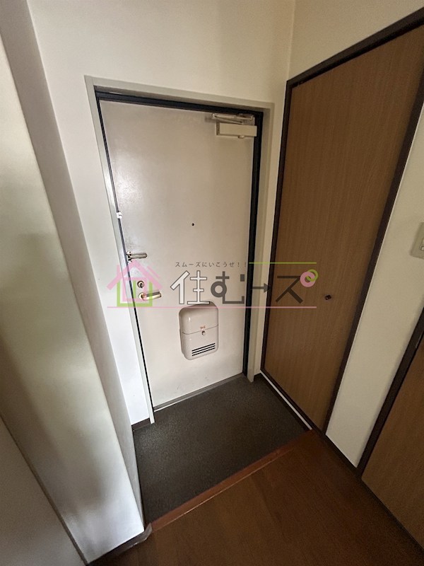 ファミールグランデサウス館 玄関