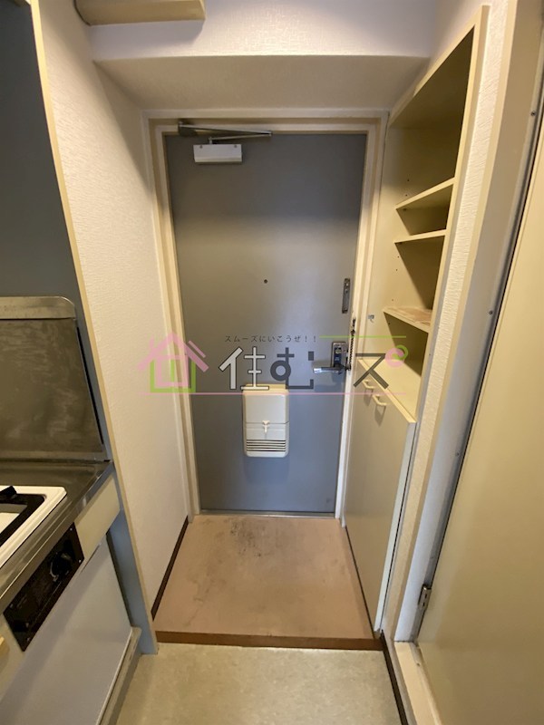 メゾンエトナ 玄関