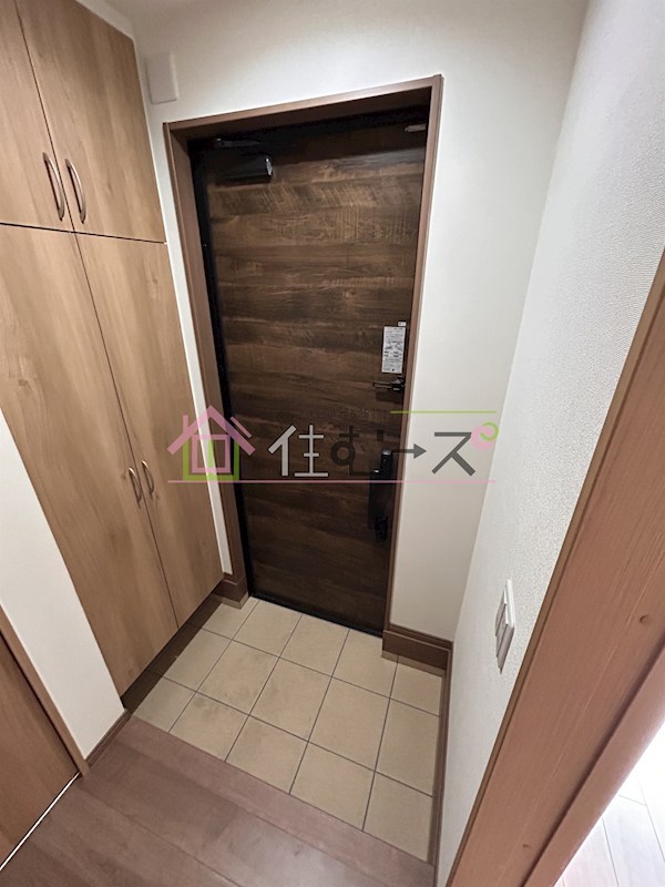 ハウスカク 玄関