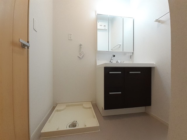 アデッソ　オーヴェスト その他1