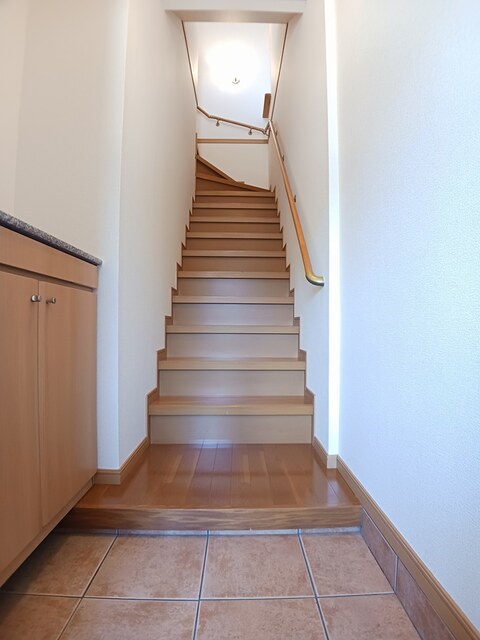 グランエスポワール 玄関