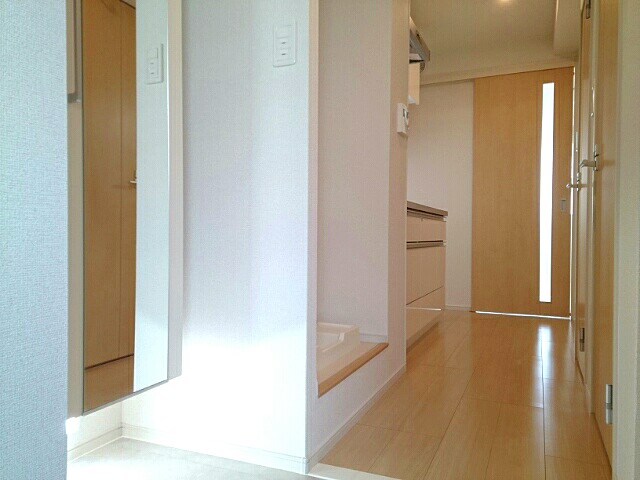 シェモワ　八尾 玄関