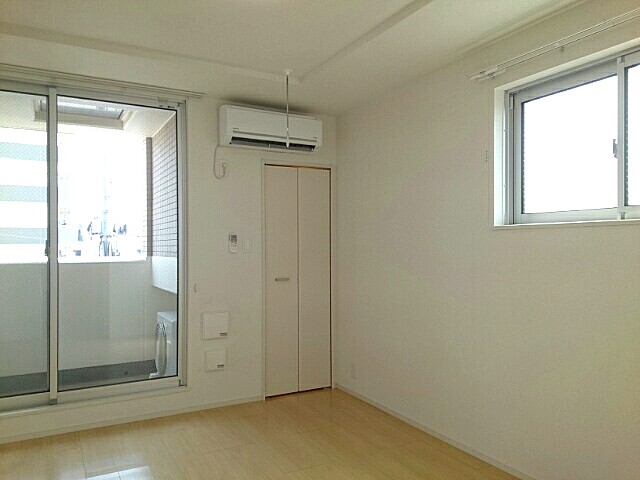 シェモワ　八尾 リビング