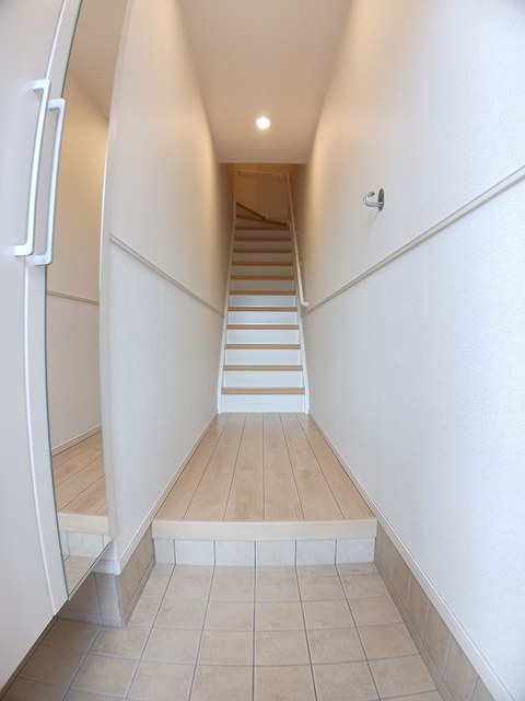 メゾンソレイユ 玄関