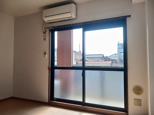 アンソレイエ・ユニティ リビング