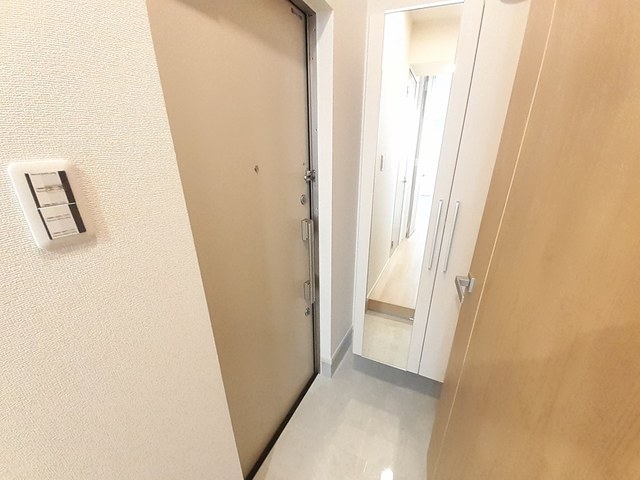 ヴェルメゾン　旭町 玄関