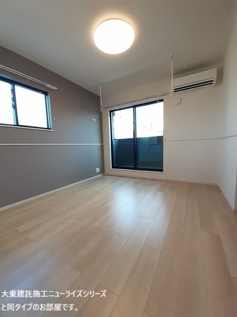 メゾン　ド　グレイスＡ リビング