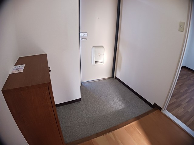 ソルジェンテ金剛 玄関