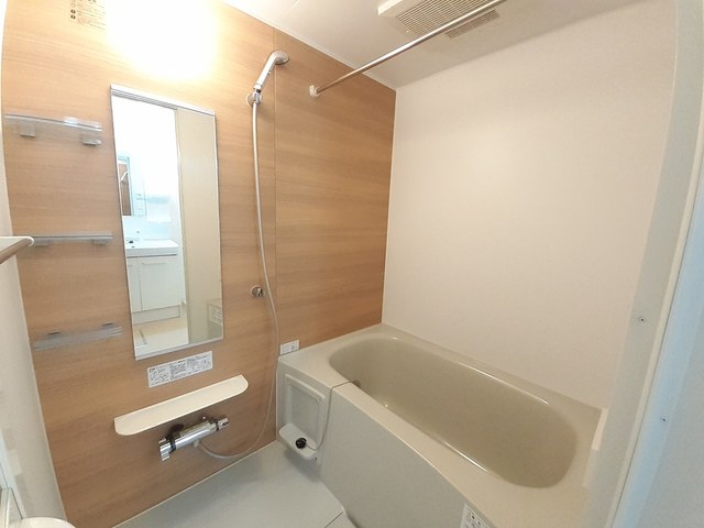 レフィナード・コンドミニオ 風呂画像