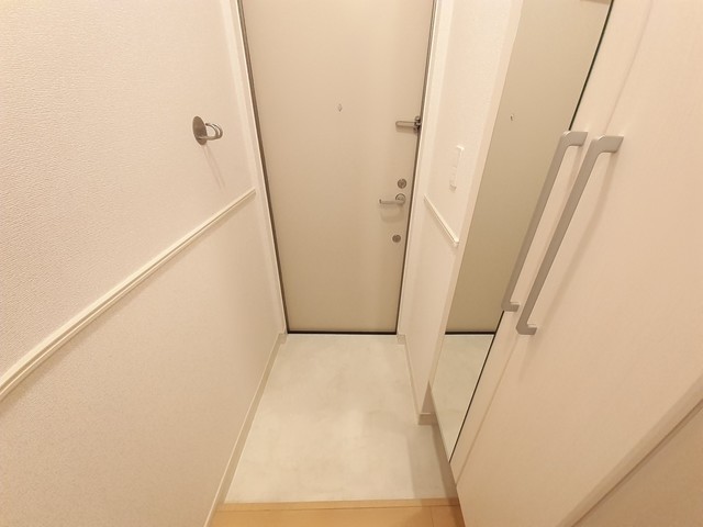 ハピネス門真 玄関