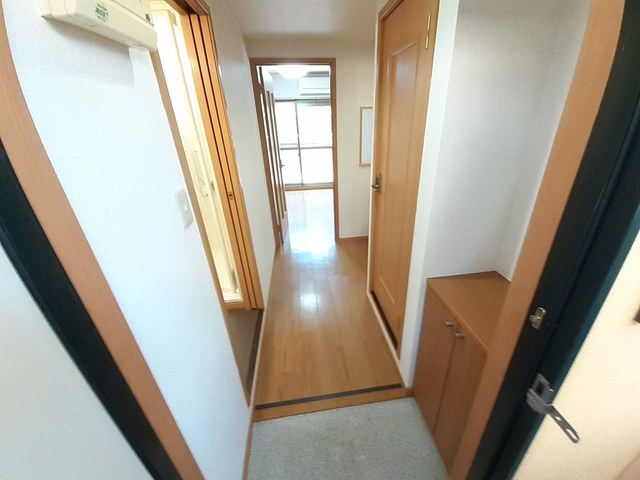 カサ・デローザ 玄関