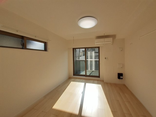 ハイツ　ユベーレン リビング