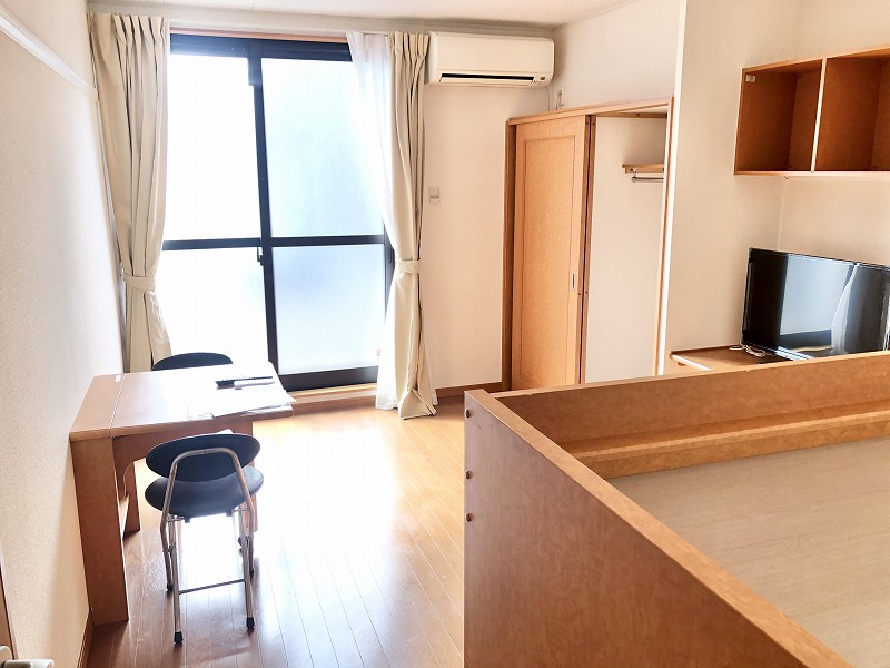 レオパレス悠 リビング