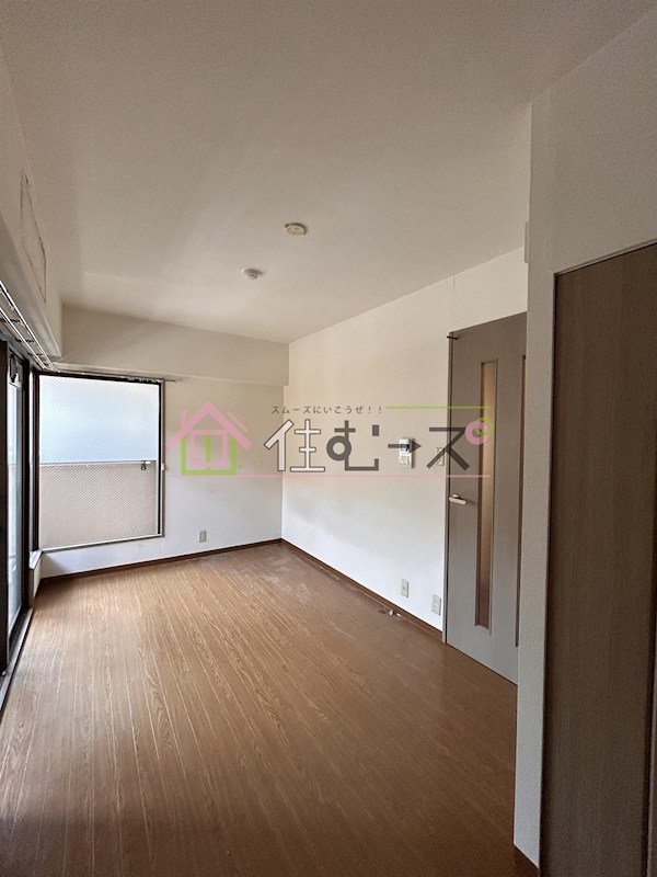 コスモプラザ新大阪 ベッドルーム