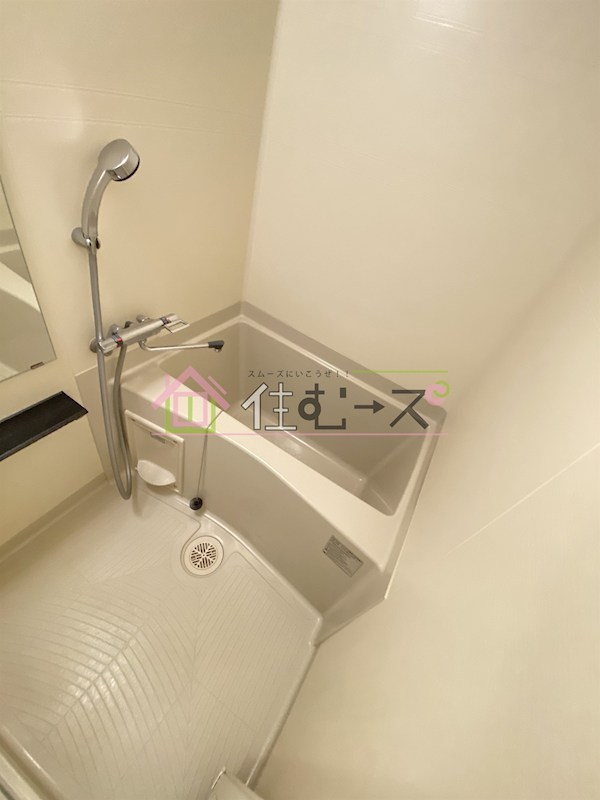 グランカリテ新大阪WEST 風呂画像