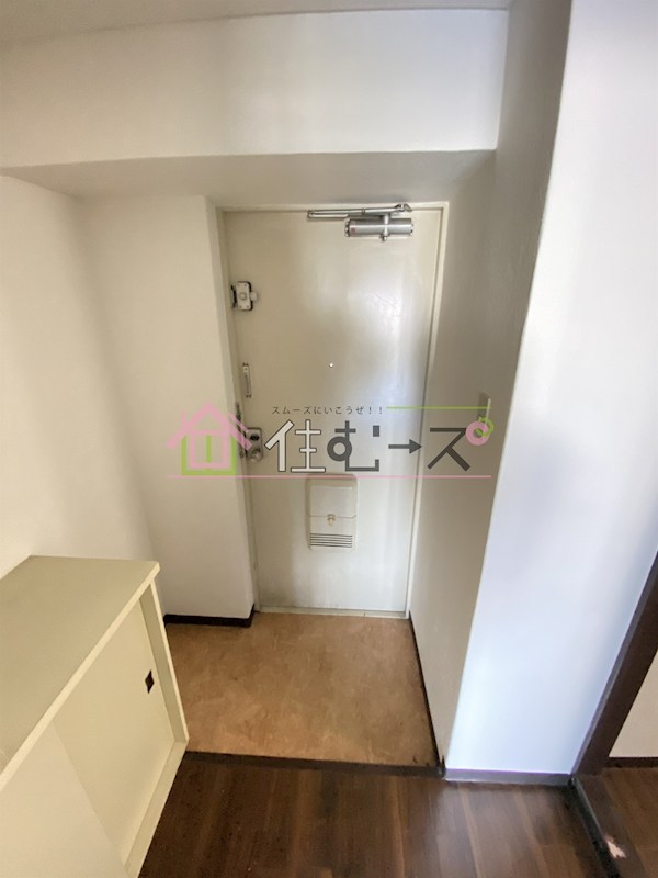 メゾンサクラ９ 玄関