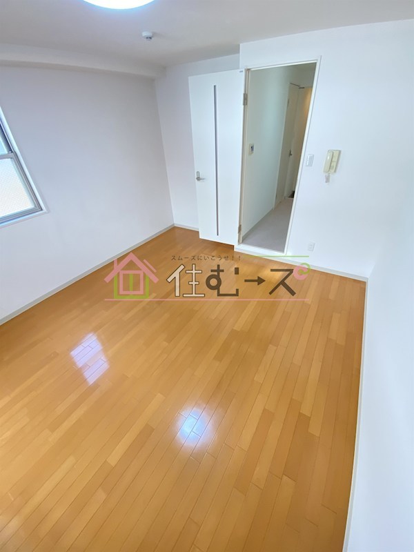 プライムコート東三国 リビング