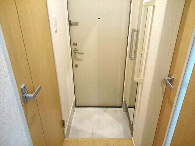 ＣＯＣＯＲＯ 玄関